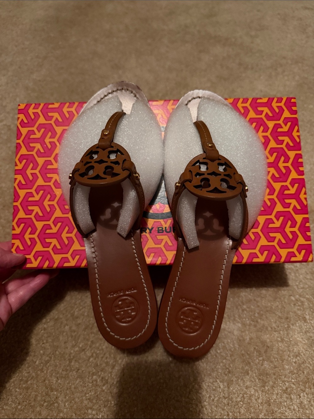 Tory Burch Gabriel Vegan Leather Logo Sandals in Royal Tan Size 9